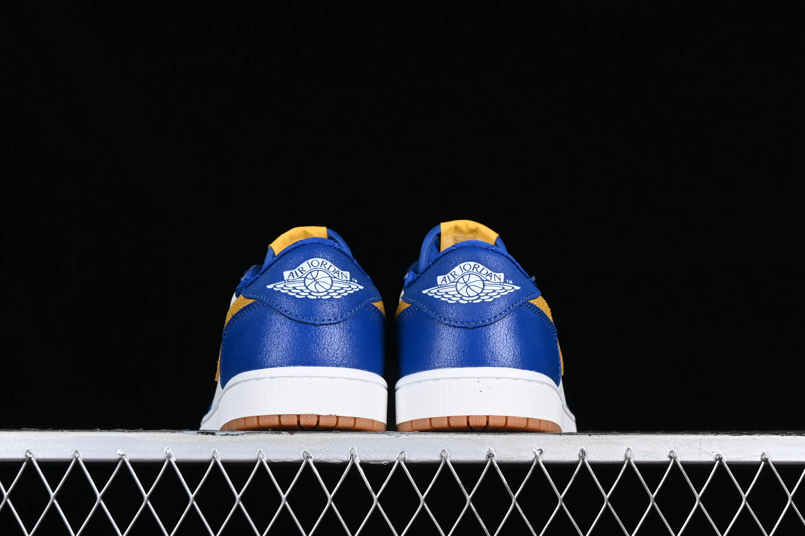 All categories Air Jordan Jordan series basketball shoes Air Jordan 1 Low Z version Air Jordan 1 Low AJ1 Joe 1 white blue yellow hook burst pattern low-top cultural and leisure sports sneakers DZ0792-103